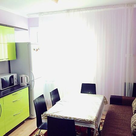 אסטנה Sky Infinity Apartment מראה חיצוני תמונה